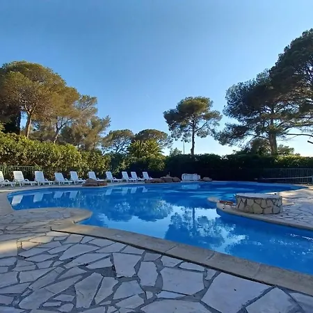 Mediterranee Paradise ,acces Direct A La Mer, Parking Couvert Saint-Raphaël